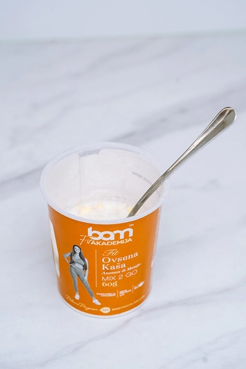 Oatmeal 2 GO, Ananas & Mango, s sladilom