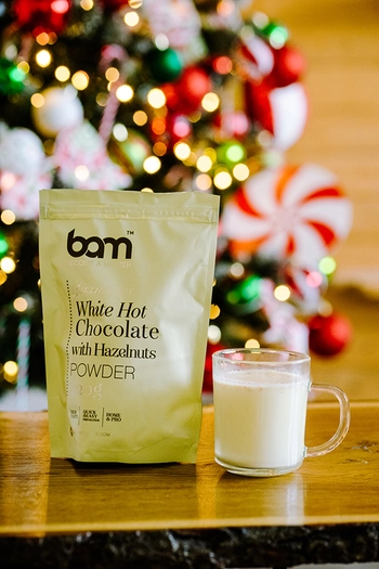 Bela vroča čokolada z lešniki, 220 g